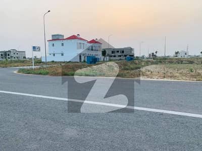 ڈی ایچ اے فیز 7 - بلاک وائے فیز 7,ڈیفنس (ڈی ایچ اے),لاہور میں 10 مرلہ رہائشی پلاٹ 1.45 کروڑ میں برائے فروخت۔