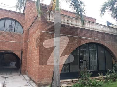 12 MALRA OFFICE USE HOUSE FOR RENT GULBERG GARDEN TOWN MOLDEL TOWN SHADMAN LAHORE