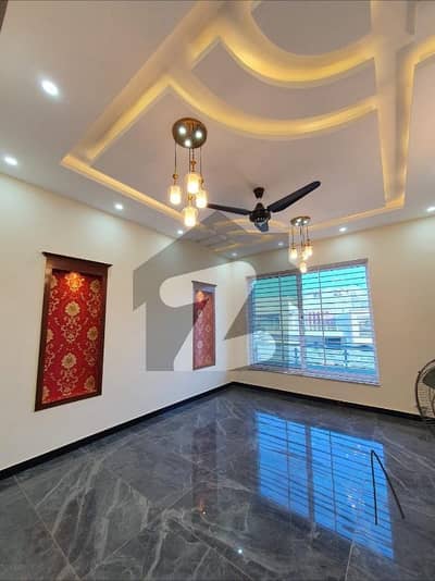 14 Marla Tile Flooring Upper Portion All Facilities ORIGINAL PICTURES G-13