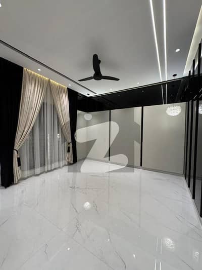 10 Marla Brand New Luxury House Available For Rent In Bahria Town Lahore