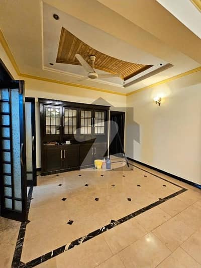 10 Marla Ground Floor Prime Location Meters Separate All Facilities Parking G-13/2