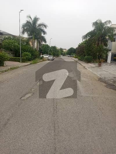 ڈی ایچ اے فیز 2 - سیکٹر جی ڈی ایچ اے ڈیفینس فیز 2,ڈی ایچ اے ڈیفینس,اسلام آباد میں 1 کنال رہائشی پلاٹ 5.5 کروڑ میں برائے فروخت۔ ڈی ایچ اے فیز 2 - سیکٹر جی ڈی ایچ اے ڈیفینس فیز 2,ڈی ایچ اے ڈیفینس,اسلام آباد میں 1 کنال رہائشی پلاٹ 5.5 کروڑ میں برائے فروخت۔