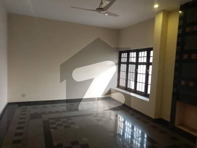 2 Kanal 10 Beds House with Basement