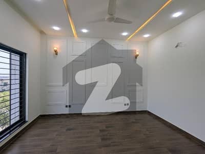 10 Marla Designer Brand New Double Unit Invester Price House For Sale 10 Marla Designer Brand New Double Unit Invester Price House For Sale