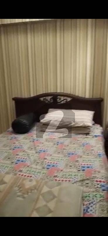 FURNISHED ROOM AVAILABLE FOR RENT BATHISLAND CLIFTON NEAR 3 TALWAR