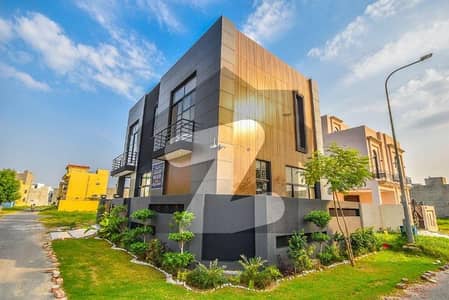 5 MARLA CORNER DESIGNER HOUSE AVAILABLE FOR SALE IN DHA PHASE 9 TOWN 5 MARLA CORNER DESIGNER HOUSE AVAILABLE FOR SALE IN DHA PHASE 9 TOWN