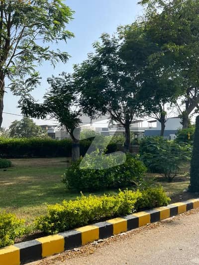 Kda Officers Society National Stadium yard 400 yard open plot best for investment best chance deal  Direct Owner Meeting