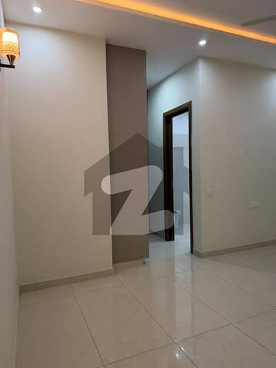 Prestigious 3-Bedroom Executive Apartment on the 5th Floor, Askari 13