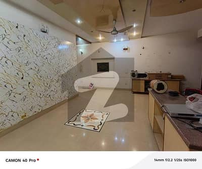 Kda scheme 1 500 yard Bungalow Extremely Neat And Clean 5 bed rooms Drawing Lounge Kitchen Reasonable Demand