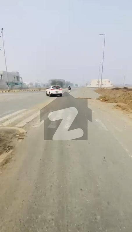 ڈی ایچ اے فیز9 پریزم ڈی ایچ اے ڈیفینس,لاہور میں 1 کنال رہائشی پلاٹ 2.1 کروڑ میں برائے فروخت۔ ڈی ایچ اے فیز9 پریزم ڈی ایچ اے ڈیفینس,لاہور میں 1 کنال رہائشی پلاٹ 2.1 کروڑ میں برائے فروخت۔