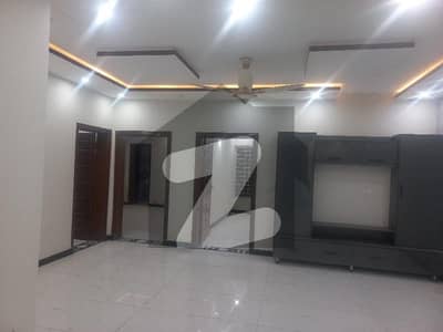 Prime Location Lower Portion In Gulraiz Housing Society Phase 5