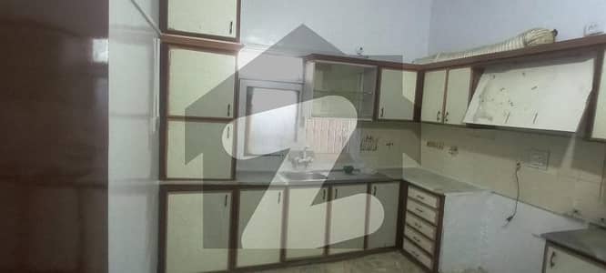 Blk 4A. 3 bed attached Ground floor 270yd. Dmd 85kwill be 80 Nearby billal masjid 2 attached 1 common *Code(16449)* Blk 4A. 3 bed attached Ground floor 270yd. Dmd 85kwill be 80 Nearby billal masjid 2 attached 1 common *Code(16449)*