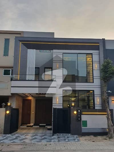 5 Marla Upper Portion Available For Rent In Bb Block Bahria Town Lahore