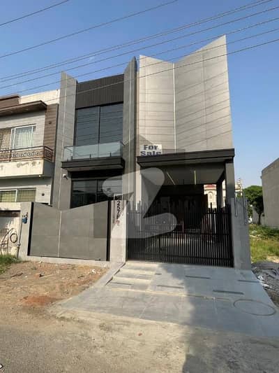 5 MARLA ULTRA MODERN HOUSE FOR SALE | NEAR TO PARK & APPROACH FROM MAIN ROAD 5 MARLA ULTRA MODERN HOUSE FOR SALE | NEAR TO PARK & APPROACH FROM MAIN ROAD