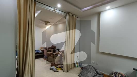 8 Marla Beautiful Upper Portion Available For Rent In Reasonable Price.