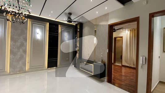 5 Marla Brand New Modern Design House For Sale In Park View City Lahore | For Discounted Price And Original Pictures Download The App "Signature Lands".