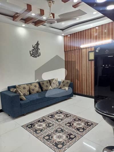 Flat for sale Gulshan block 10 A Billy's terrace 3 bed. D. D  1550 sqfeet Alladin park to Toyota eastern motors Rashid minhas road Boundary wall project Leased 2nd floor 24 hours light and water available Demand 2 carror 5 lac *Code(16463)*