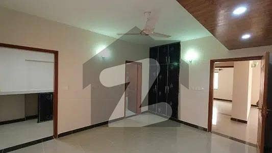 Centrally Located Flat Available In Askari 5 - Sector F For rent