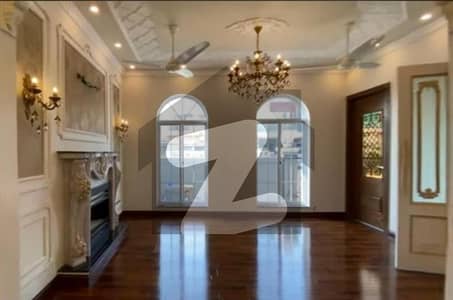 7 MARLA ALMOST BRAND NEW TOP LOCARTION HOUSE FOR SALE IN DHA PHASE 6 BLOCK J.