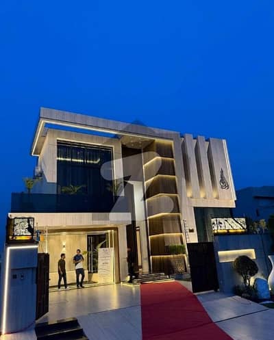Mohsin ALi Furnished Luxury House facing Raya Super Hot Location Last Nite Open House
