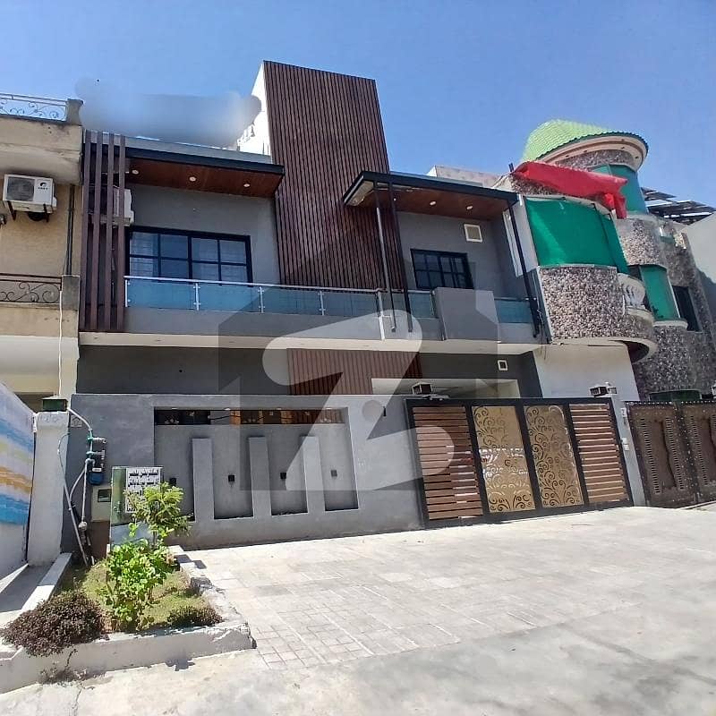 G10 30*50,Brand New House For Sale G10 30*50,Brand New House For Sale