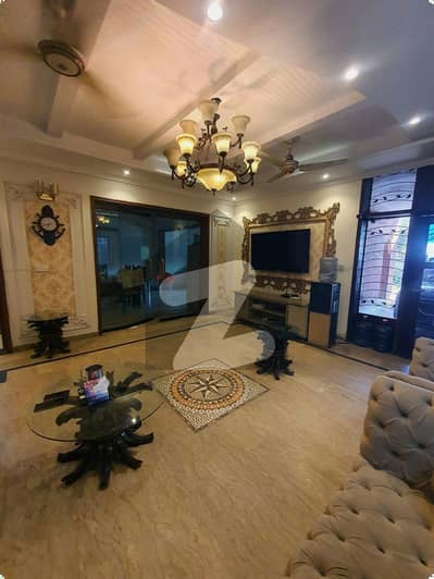 1 KANAL ELEGANT AND FULLY MAINTAINED SUPER HOT LOCATED BUNGALOW IS AVAILABLE IN THE BEST BLOCK OF DHA LAHORE.
