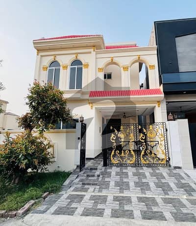 10 Marla House For Rent In Eden Avenue