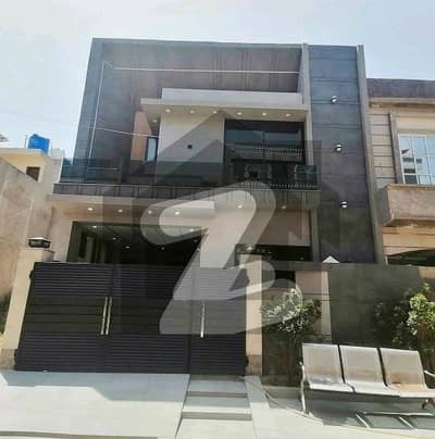 Looking For A Prime Location House In Lahore