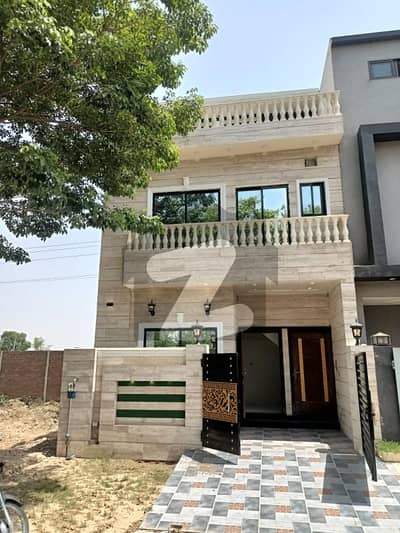 3-MARLA TRIPLE STORY MODERN DESIGN HOUSE AVAILABLE FOR SALE AT SUI GAS METRE INSTALL IN NEW LAHORE CITY PHASE-1 NEAR TO BAHRIA TOWN LAHORE