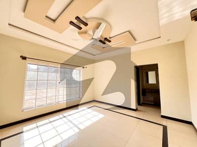 10 Marla Lower Portion For Rent In The Perfect Location Of DHA Defence Phase 5