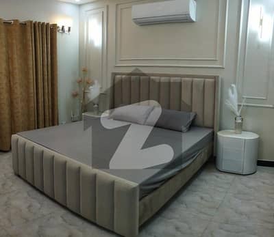 10 Marla Luxury Furnished House For Rent In Bahria Town Lahore Hot Location
