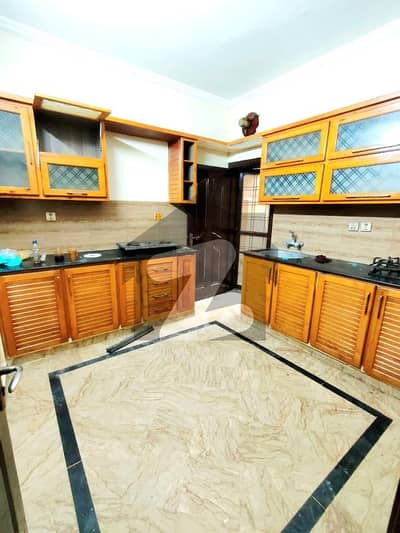 35x70 10 Marla Triple Storey Solid House For Sale G-13/2