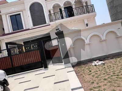 Prime Location In Buch Villas Phase 2 - Hamid Block 9 Marla House For sale Prime Location In Buch Villas Phase 2 - Hamid Block 9 Marla House For sale