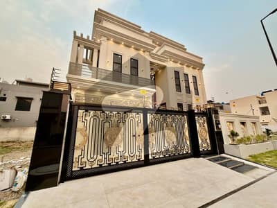 سٹی ہاؤسنگ سوسائٹی گوجرانوالہ میں 6 کمروں کا 10 مرلہ مکان 4.2 کروڑ میں برائے فروخت۔ سٹی ہاؤسنگ سوسائٹی گوجرانوالہ میں 6 کمروں کا 10 مرلہ مکان 4.2 کروڑ میں برائے فروخت۔