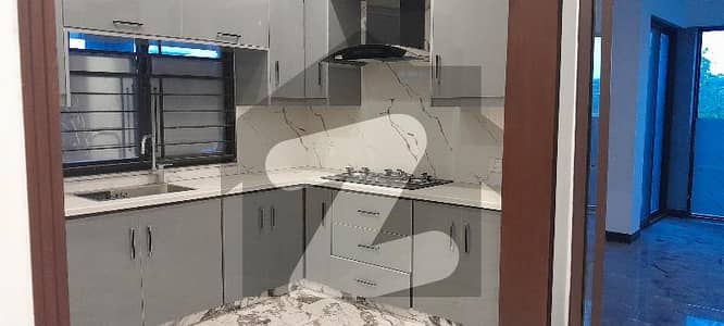 10 Marla Upper Portion For Rent
