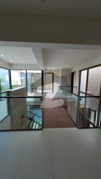 Beautiful 10 Marla Bungalow In Top City-1