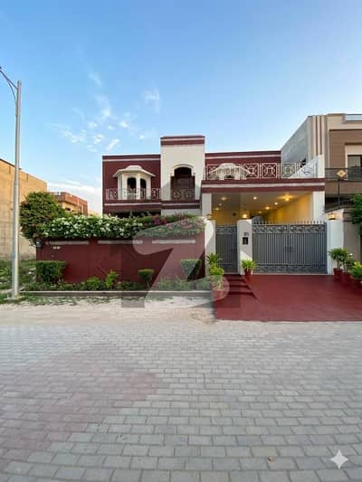 Beautiful Home in Faisal Town canal Road Beautiful Home in Faisal Town canal Road