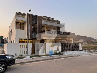 One Kanal luxurious house for sale in dha 4