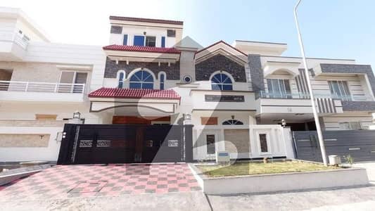 35x70 Beautifull House For Sale In G-13