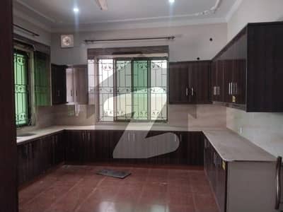 1 kanal double story house for rent 1 kanal double story house for rent