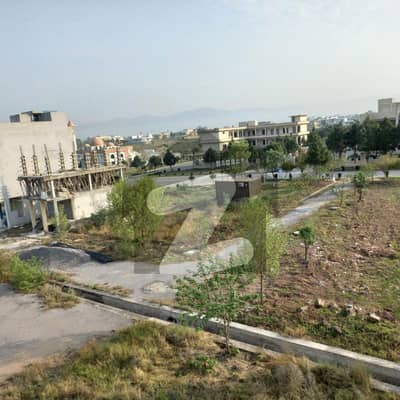 IDEAL LOCATION COMMERCIAL PLOT AVAILABLE FOR SALE IN J MARKAZ IDEAL LOCATION COMMERCIAL PLOT AVAILABLE FOR SALE IN J MARKAZ