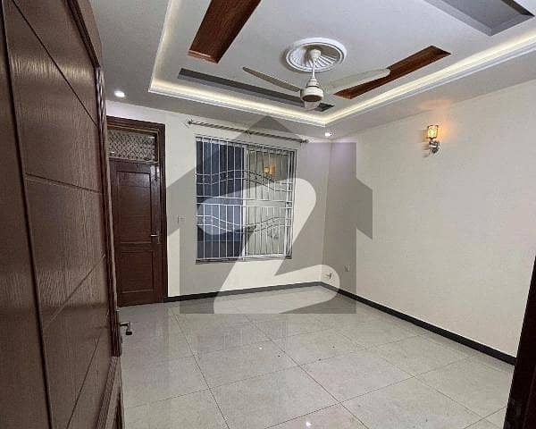 Affordable Upper Portion For Rent In G-13 Affordable Upper Portion For Rent In G-13