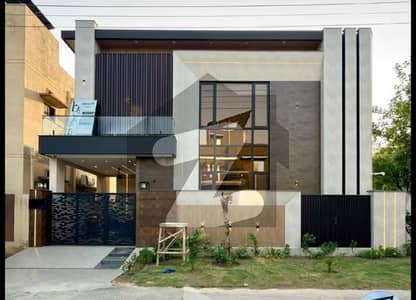 5 Marla Brand New Ultra Modern Designer House For Sale In Dha Rehbar