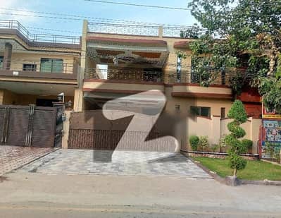 12 Marla House Available For Sale In Johar Town Phase 2- 65 Feet Road Near Emporium Mall Near Expo Center