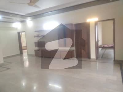 Corner+ 6 beds 1 Kanal Double Unit House For Rent In DHA Phase 1 Block-A Lahore.