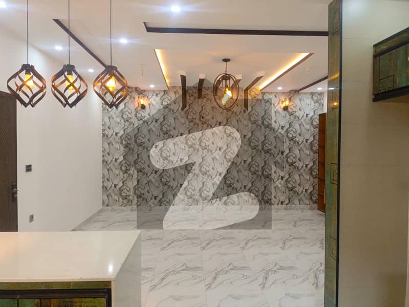 10 Marla Ground floor available for rent 10 Marla Ground floor available for rent
