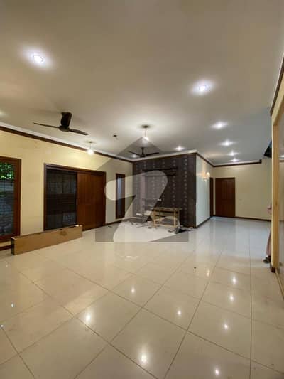 Near Khy Badban 300 yds Upper Portion Most Spacious Bungalow Fully Renovated Rent in DHA Phase 5 at Most Prime Location in Reasonable Demand