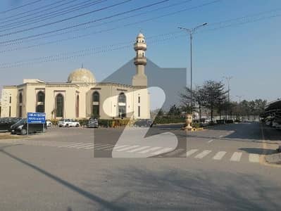 10 Marla Flat In Stunning Askari 11 Is Available For sale