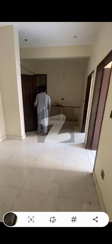 Prime Location 850 Square Feet Flat available for sale in Tariq Road if you hurry