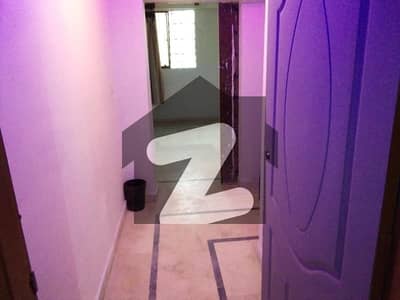 Prime Location 1150 Square Feet Flat For rent In Cosmopolitan Society